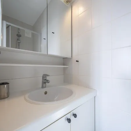 Appartement With Two Terraces And Sea View *