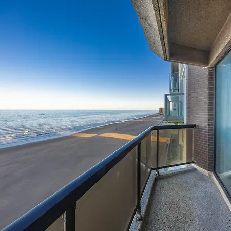 With Two Terraces And Sea View Appartement Middelkerke
