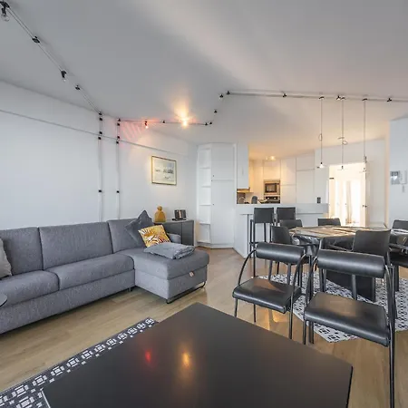 With Two Terraces And Sea View Appartement Middelkerke