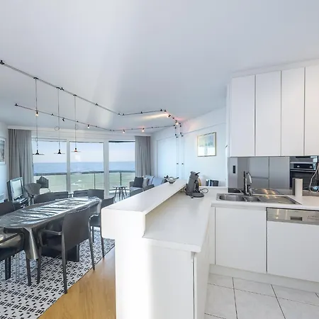 Appartement With Two Terraces And Sea View